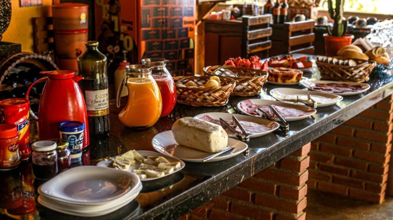 A Mi Manera Bistro, Pousada e Cervejaria Artesanal! Brumadinho Exterior foto
