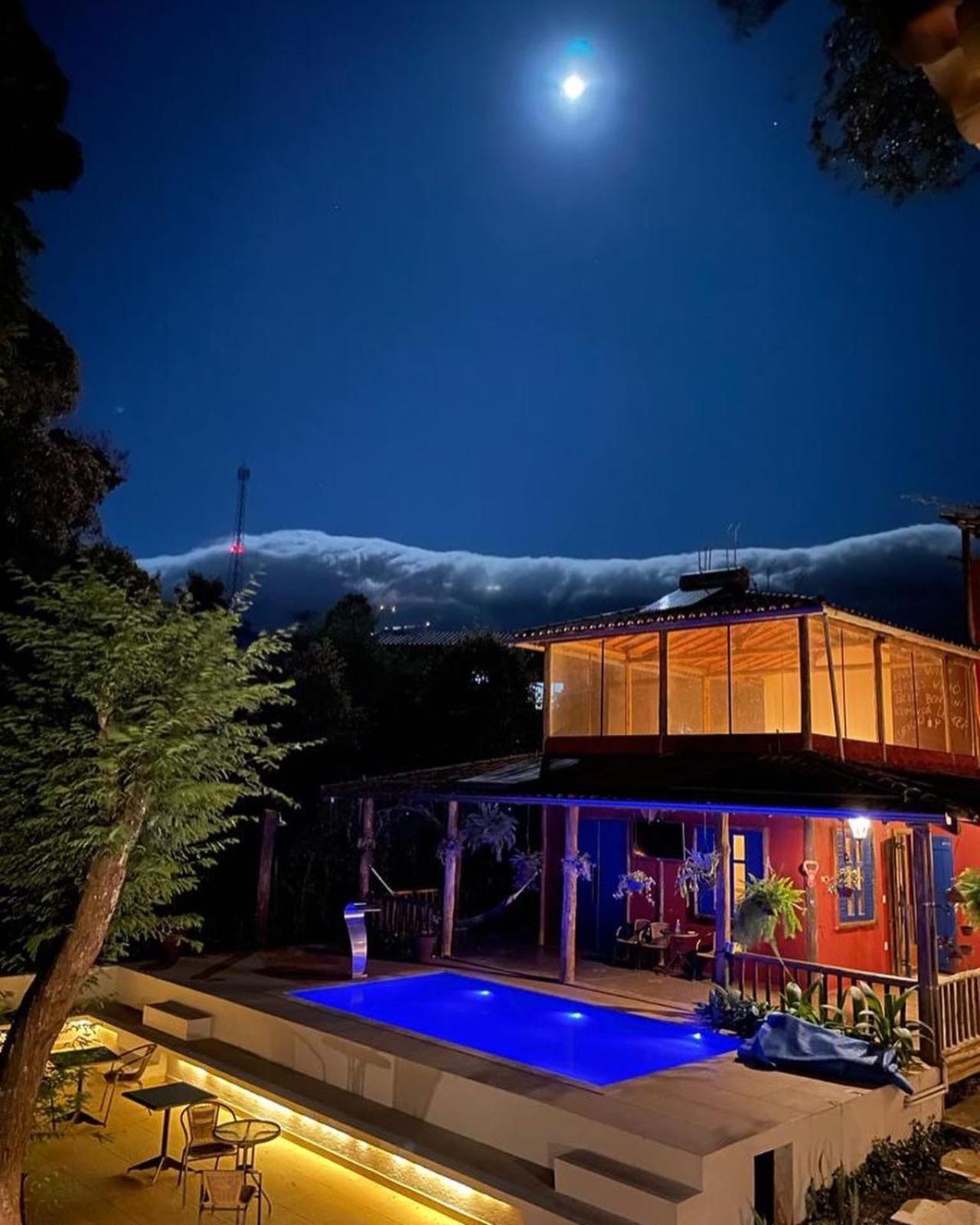 A Mi Manera Bistro, Pousada e Cervejaria Artesanal! Brumadinho Exterior foto